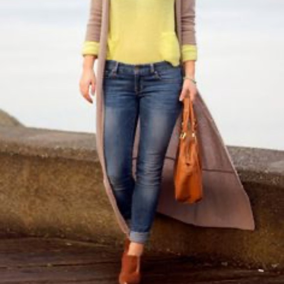 HOLLISTER  Low Rise Medium Wash Skinny Jean - Picture 7 of 7